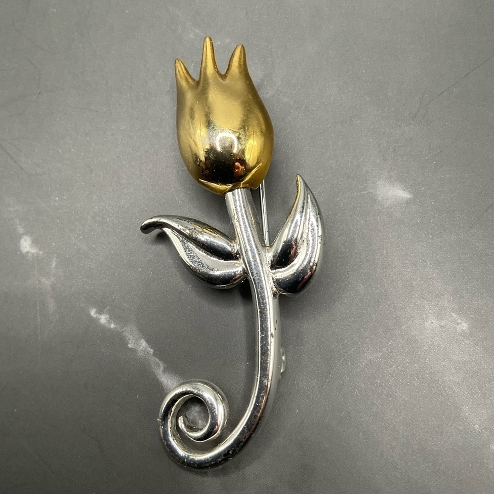 Mio Tulip Brooch pin two tone metal vintage whimsy cute flower